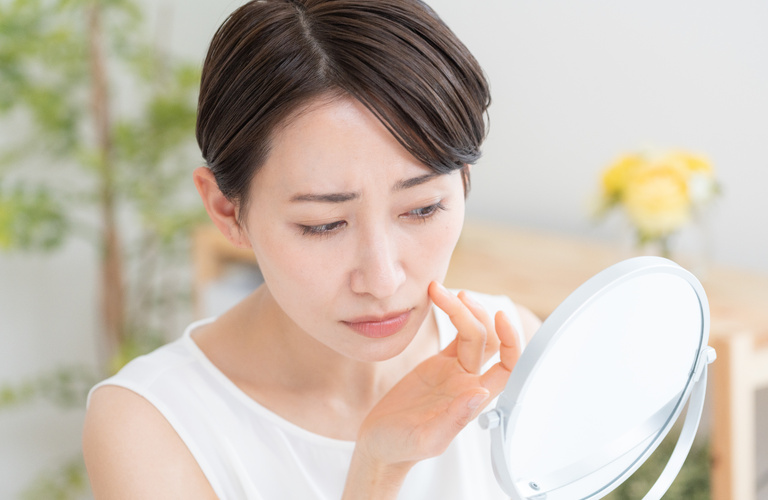 おでこのしわを薄くする | 柏の鍼灸ならふうふ鍼灸院・接骨院